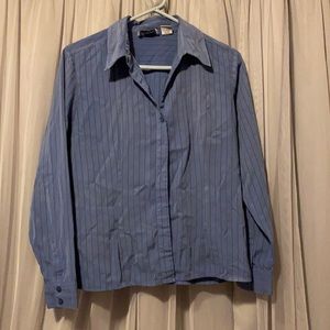 Women’s dress shirt